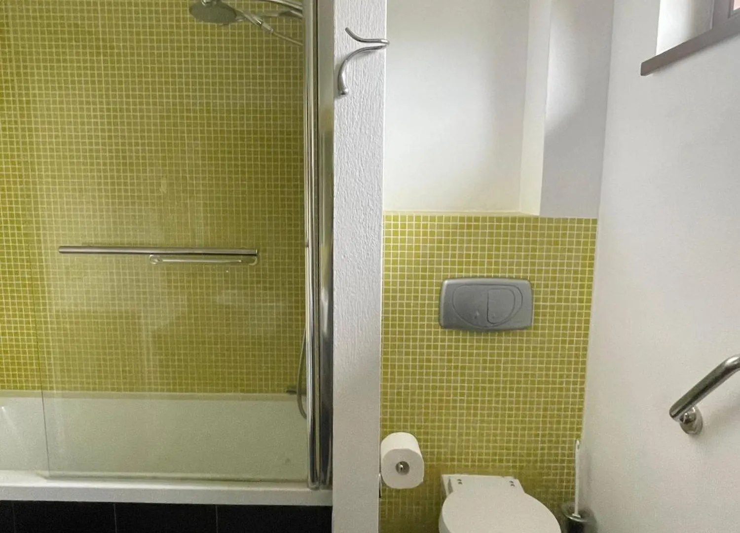 Appartement 2 Rooms With Bath In This Nice House, Pool, Seaview Palafolls