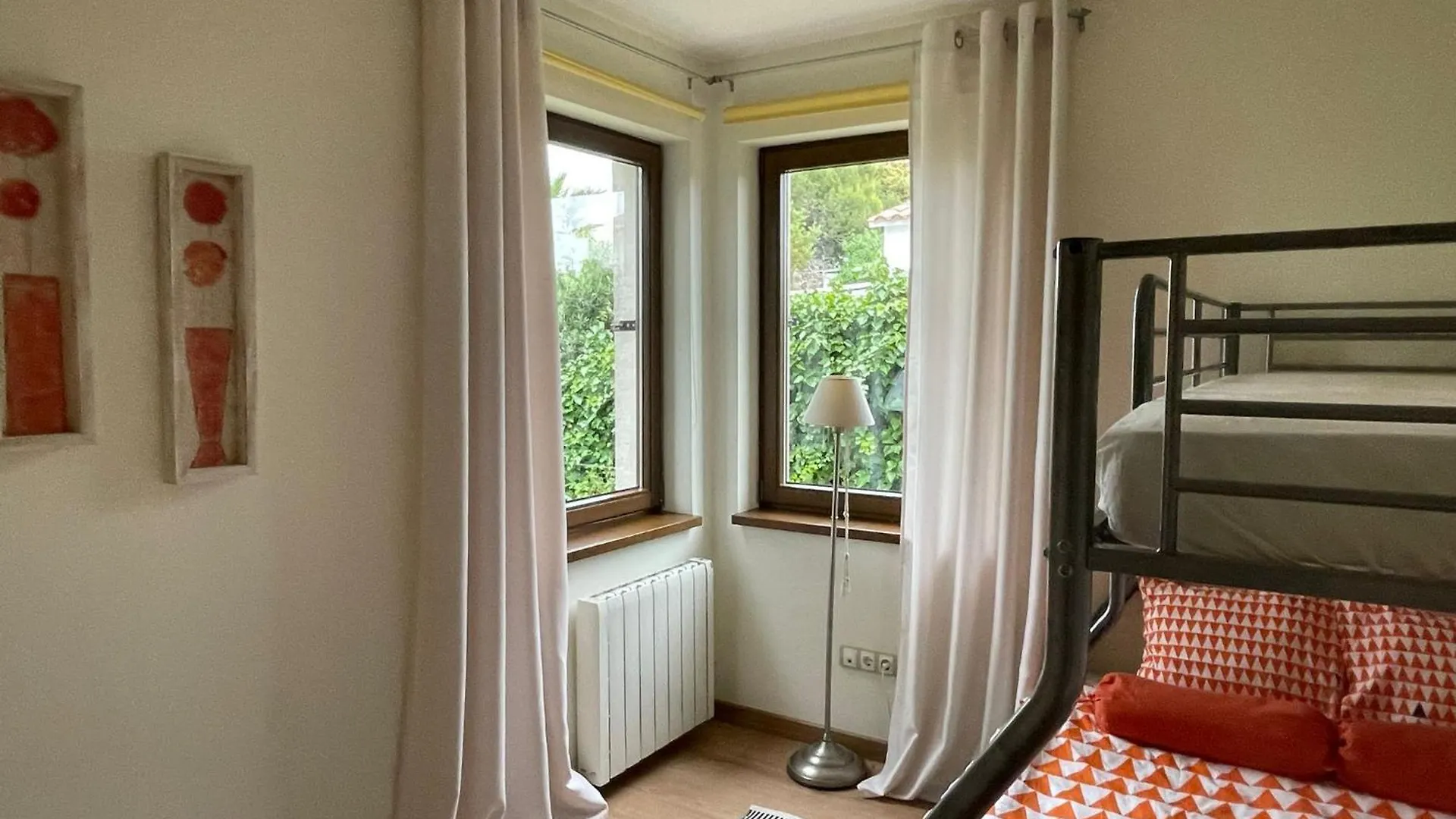 Appartement 2 Rooms With Bath In This Nice House, Pool, Seaview Palafolls